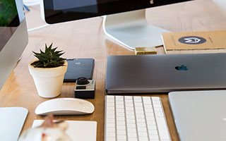 穆帅能力获权威认可，弗格森盛赞执教全球，曼联主帅位置实至名归